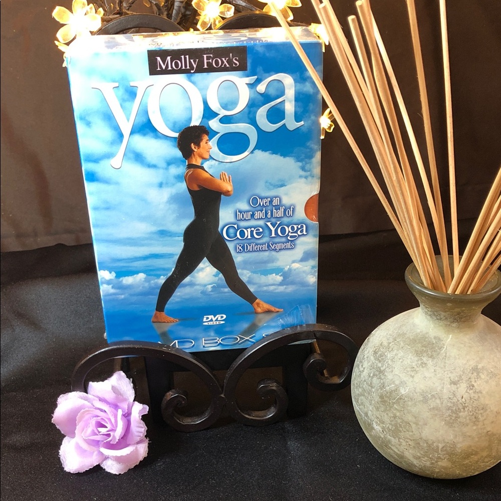 Molly Fox’s Core Yoga / DVD
